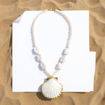 Load image into Gallery viewer, Seashell Pearl Necklace
