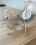 Load image into Gallery viewer, A falling earring silver long