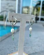 Load image into Gallery viewer, Hoop earring pearl star