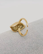 Load image into Gallery viewer, Conch Ring - one size