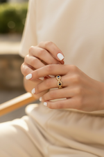 Load image into Gallery viewer, Blue Sapphire Eye Ring