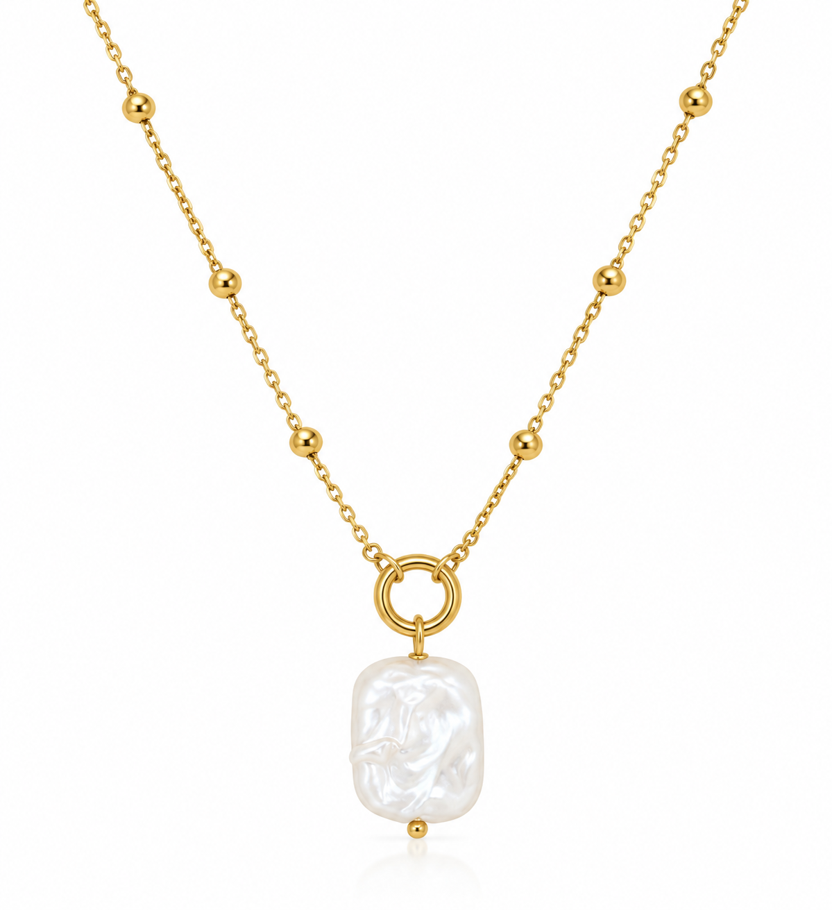 Luna pearl necklace