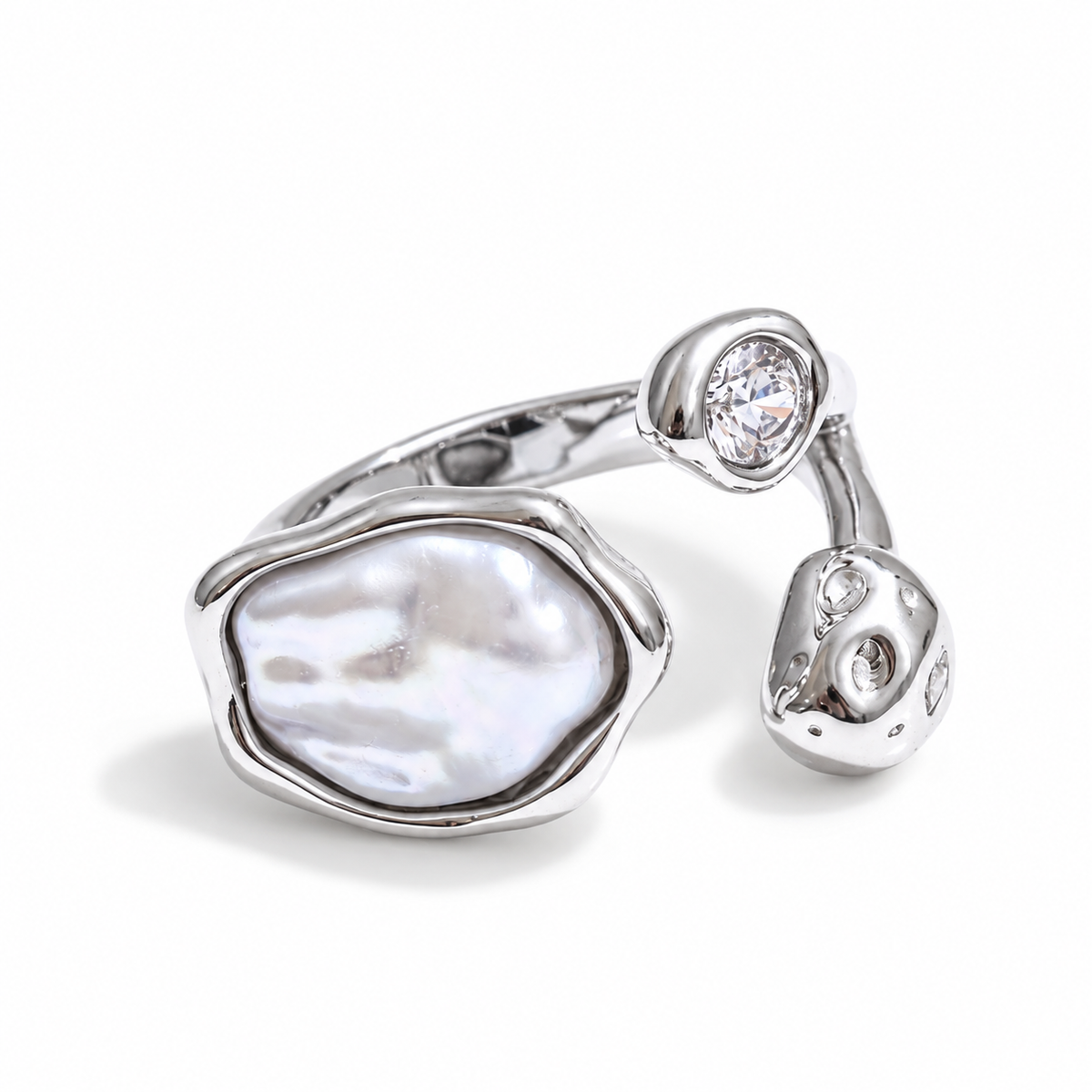 Luna pearl statement ring