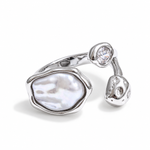 Load image into Gallery viewer, Luna Pearl Statement Ring
