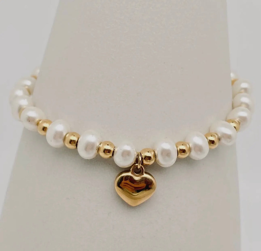 Stainless Steel Heart Pendant Pearl
Beaded Bracelet