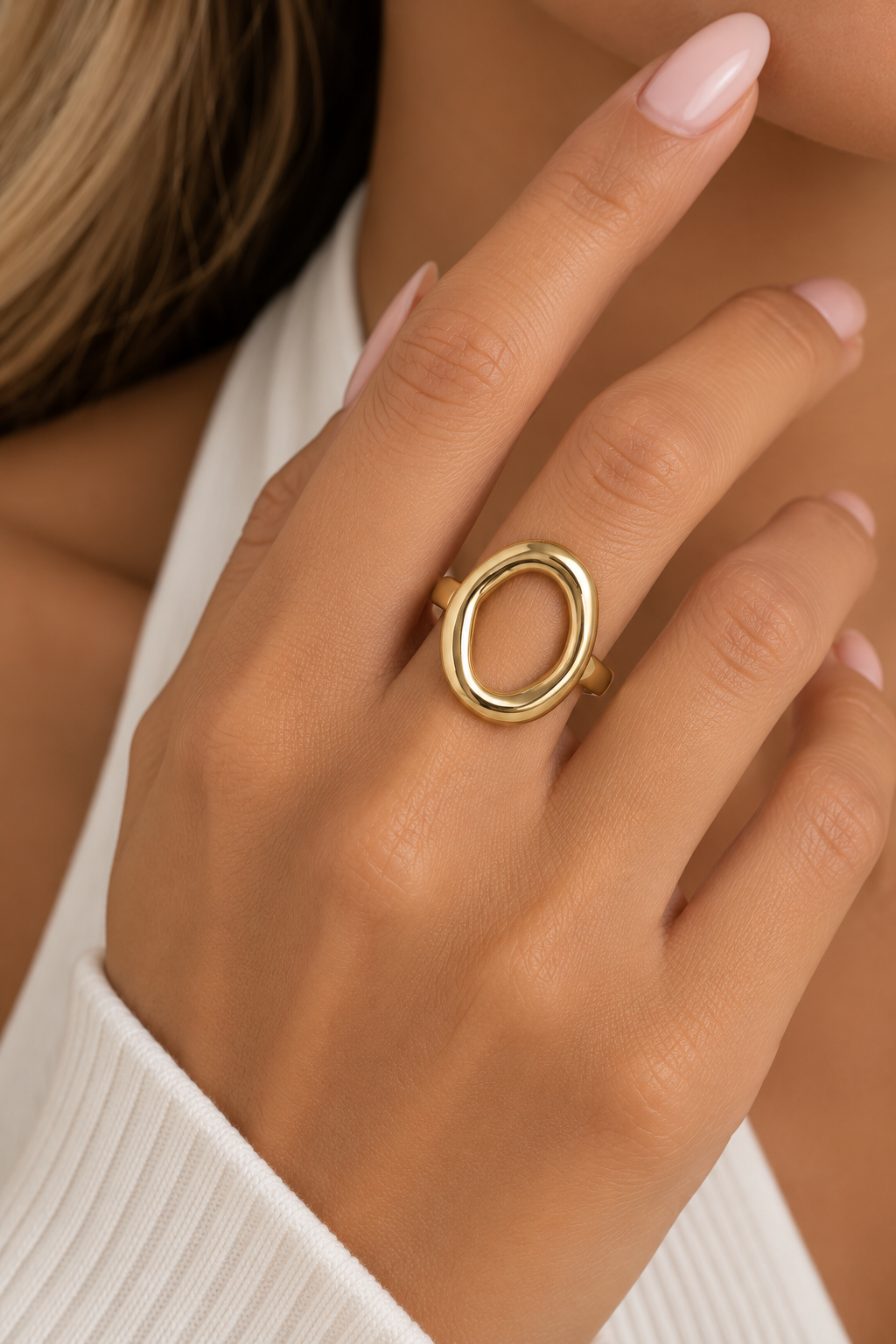 Sculpted Oval Ring