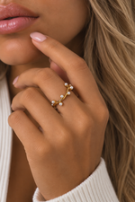Load image into Gallery viewer, Pearl Vine Ring

