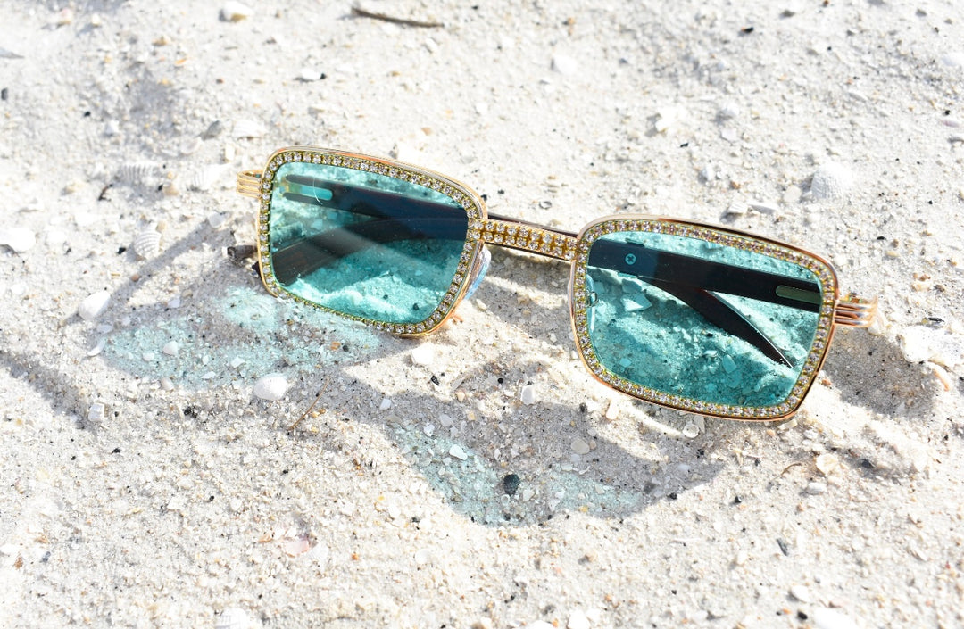 Rectangular Rhinestone Infused
Metal Sunglasses