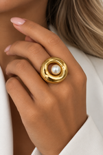 Load image into Gallery viewer, Aurelia Pearl Ring
