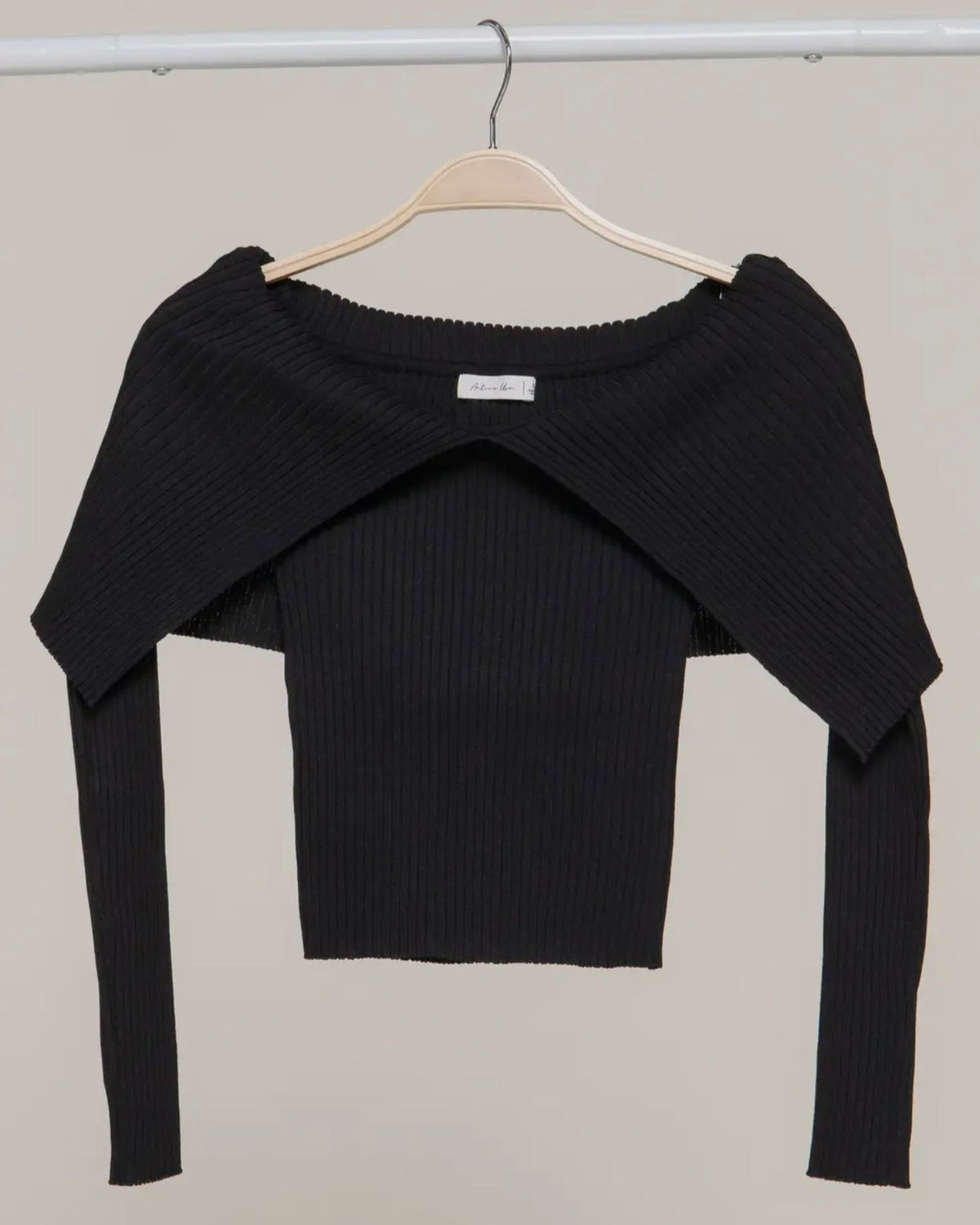 Long sleeve off the shoulder sweater   black