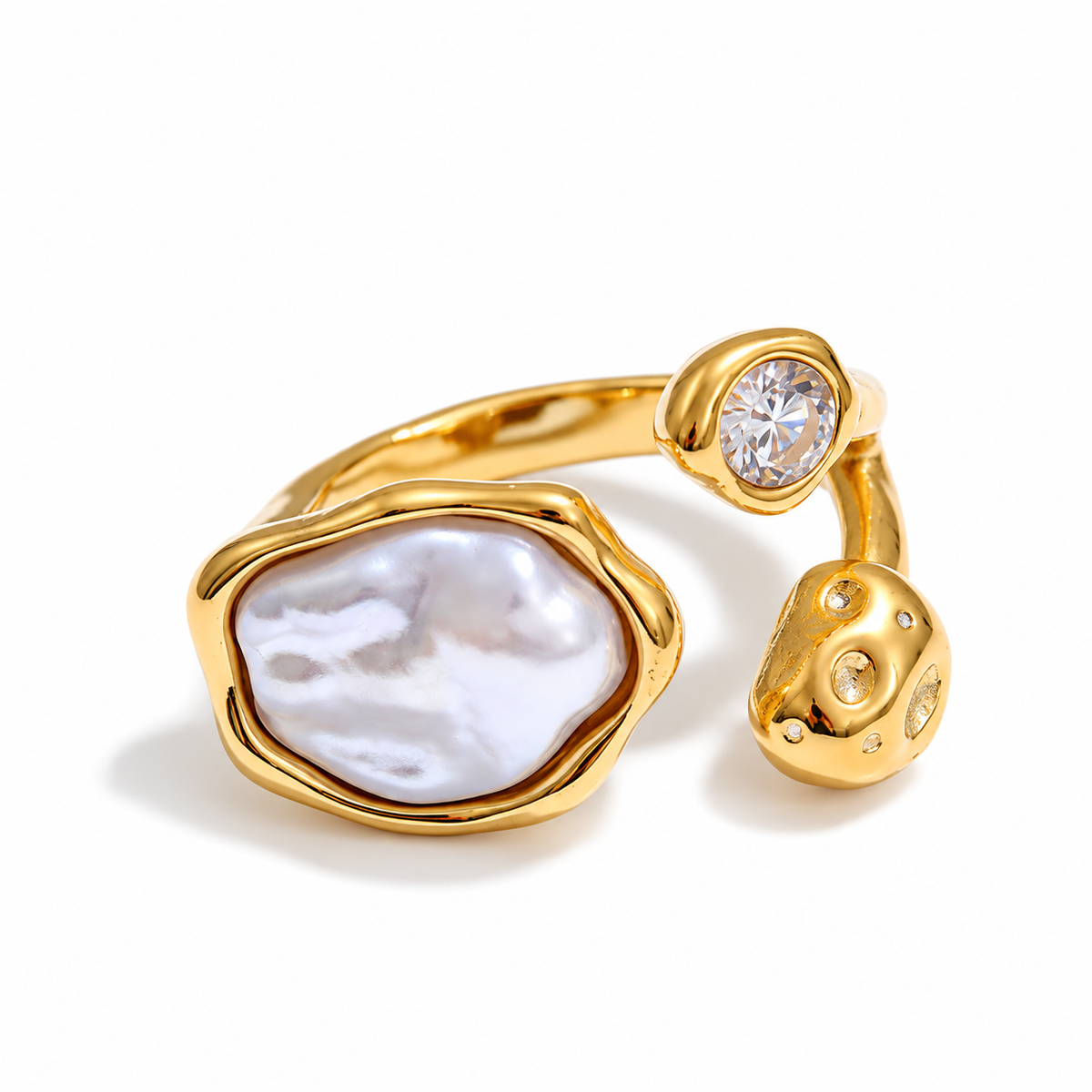 Luna pearl statement ring