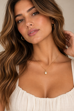 Load image into Gallery viewer, Pearl Drop Gold Necklace
