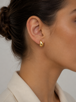 Load image into Gallery viewer, Teardrop Stud Earrings
