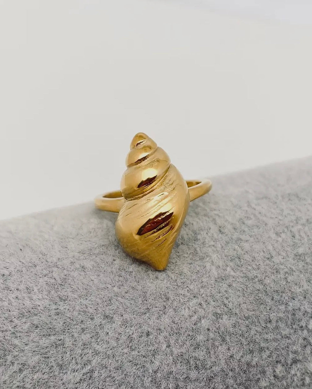 Conch Ring - one size