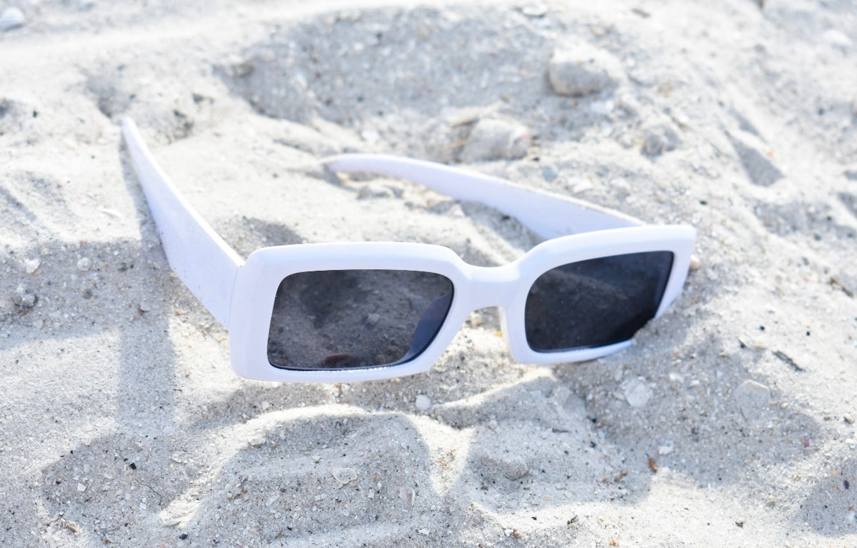 Assorted acetate rectangle
fashion sunglasses