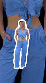 Load image into Gallery viewer, Skyline Tie-Front Crop Top
